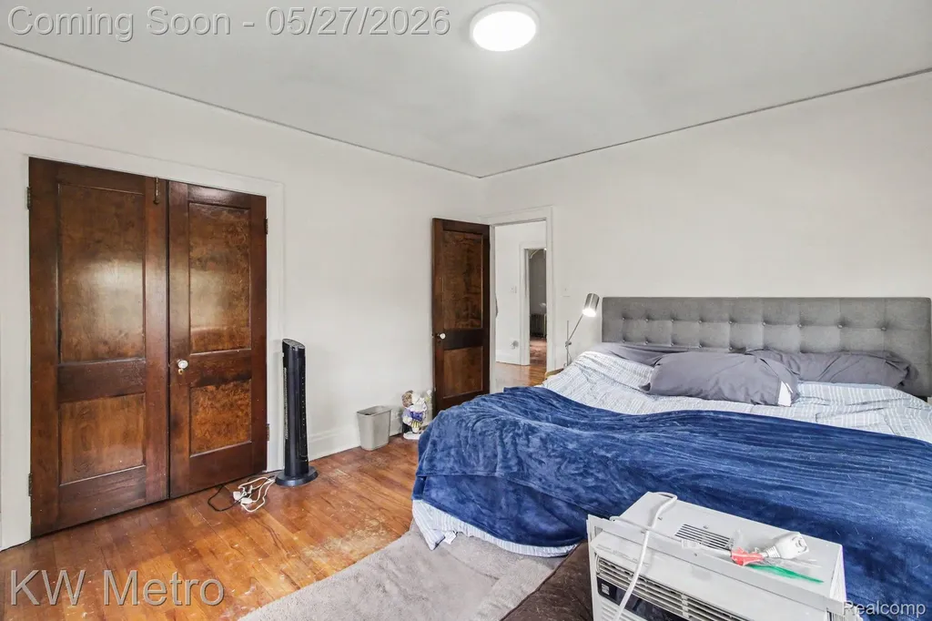 18844 Bretton Drive Detroit City MI 48223