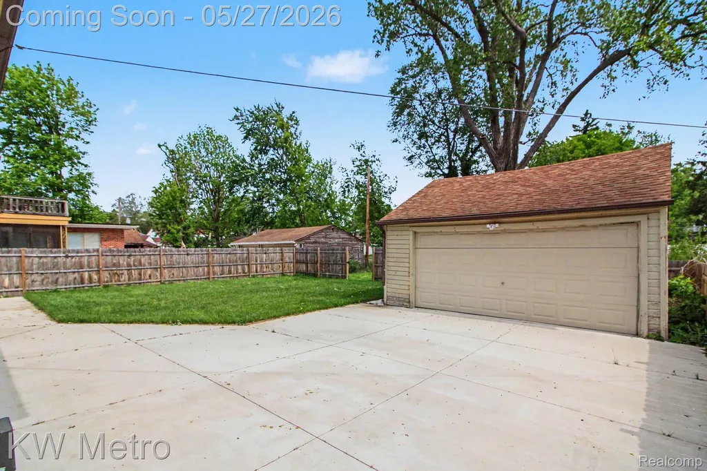 18844 Bretton Drive Detroit City MI 48223