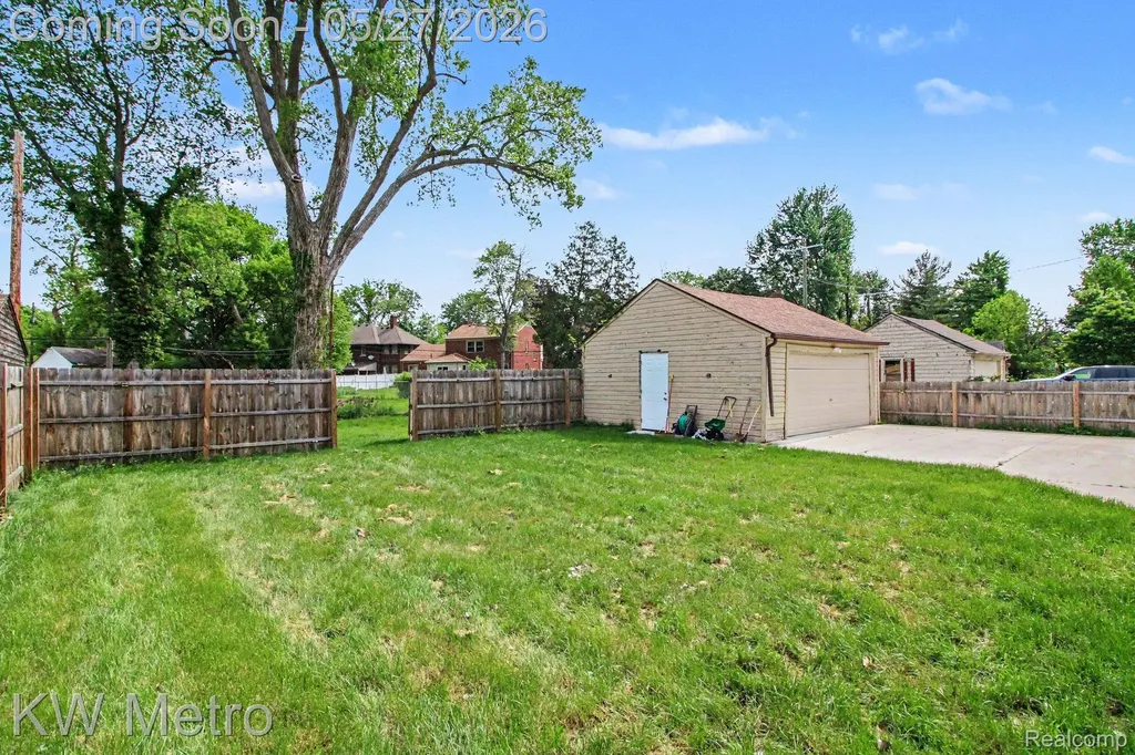 18844 Bretton Drive Detroit City MI 48223