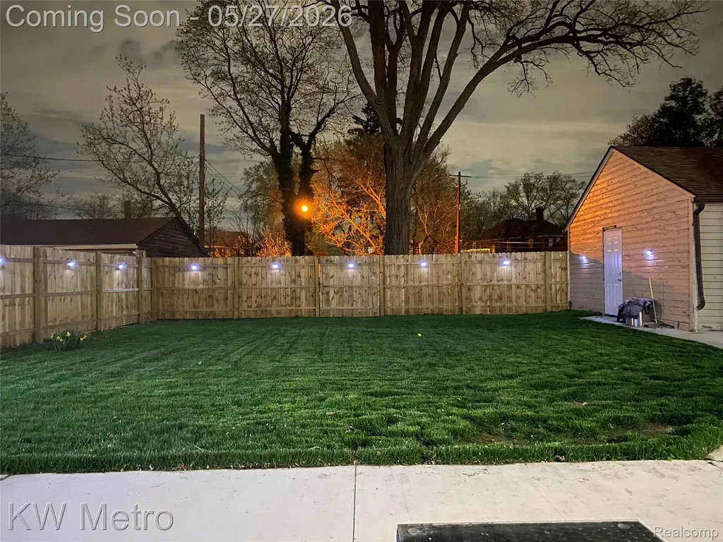 18844 Bretton Drive Detroit City MI 48223