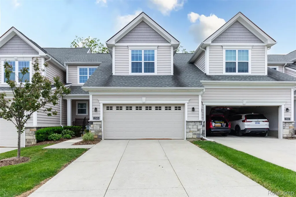 2589 Oxford Circle Scio Township MI 48103