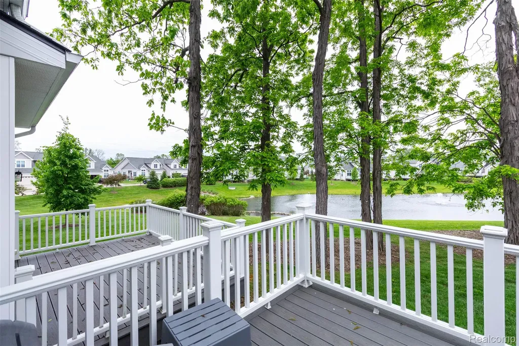 2589 Oxford Circle Scio Township MI 48103