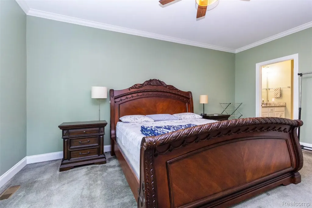 2589 Oxford Circle Scio Township MI 48103