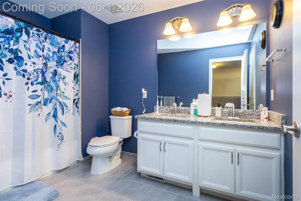 2589 Oxford Circle Scio Township MI 48103