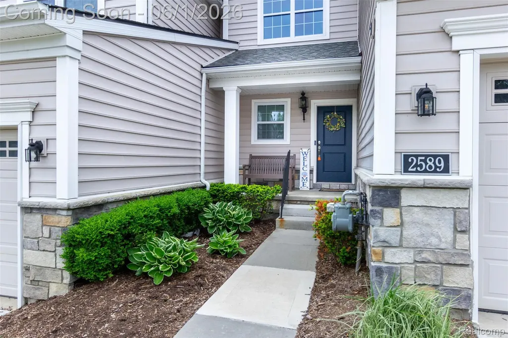2589 Oxford Circle Scio Township MI 48103