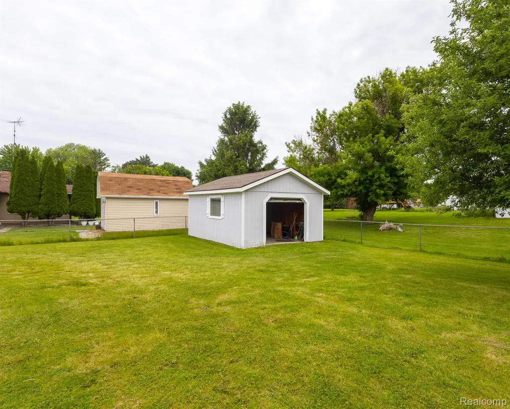 2520 Nandi Hills Trail Flint Charter Township MI 48473