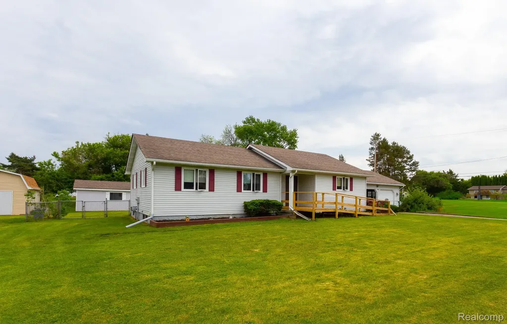 2520 Nandi Hills Trail Flint Charter Township MI 48473
