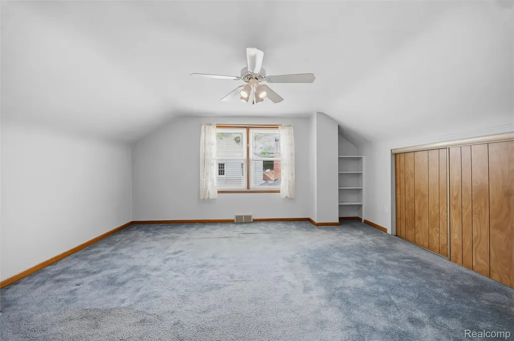 1304 N Vernon Street Dearborn City MI 48128