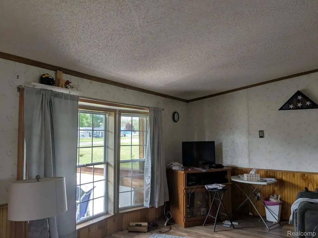 5554 N Sauble Lake Drive Sauble Township MI 49644