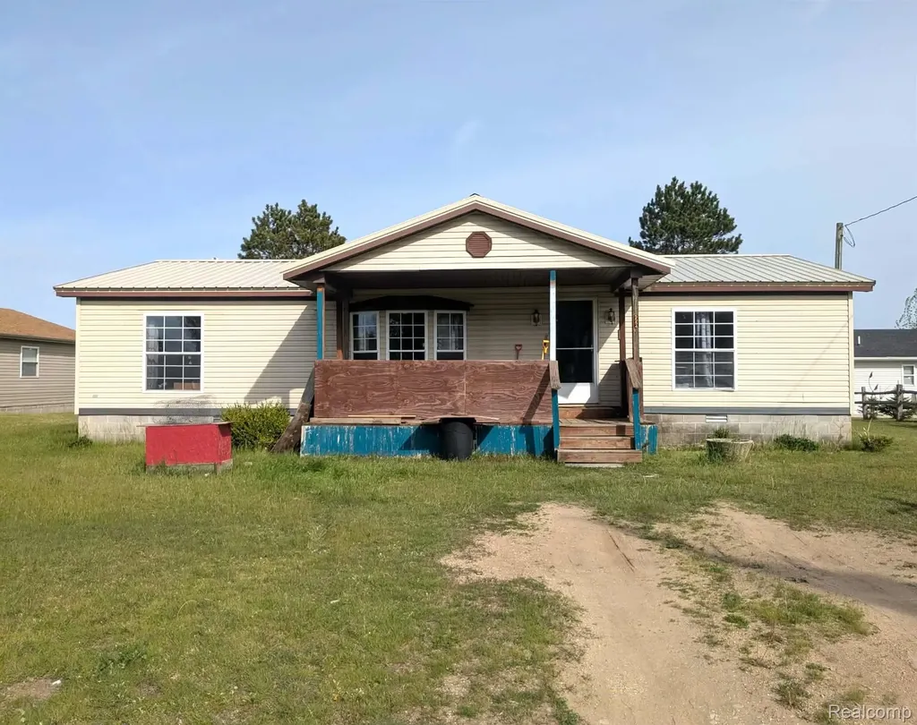 5554 N Sauble Lake Drive Sauble Township MI 49644