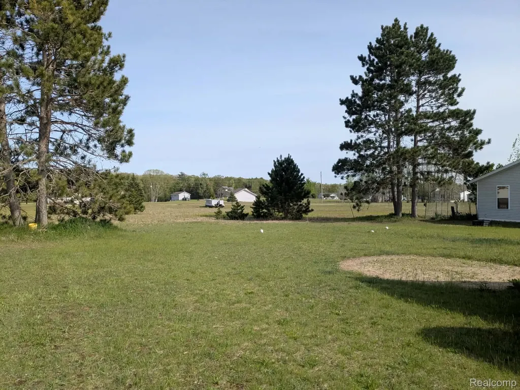 5554 N Sauble Lake Drive Sauble Township MI 49644