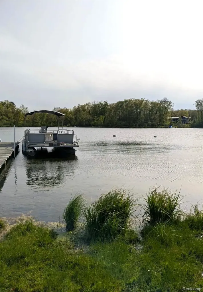 5554 N Sauble Lake Drive Sauble Township MI 49644