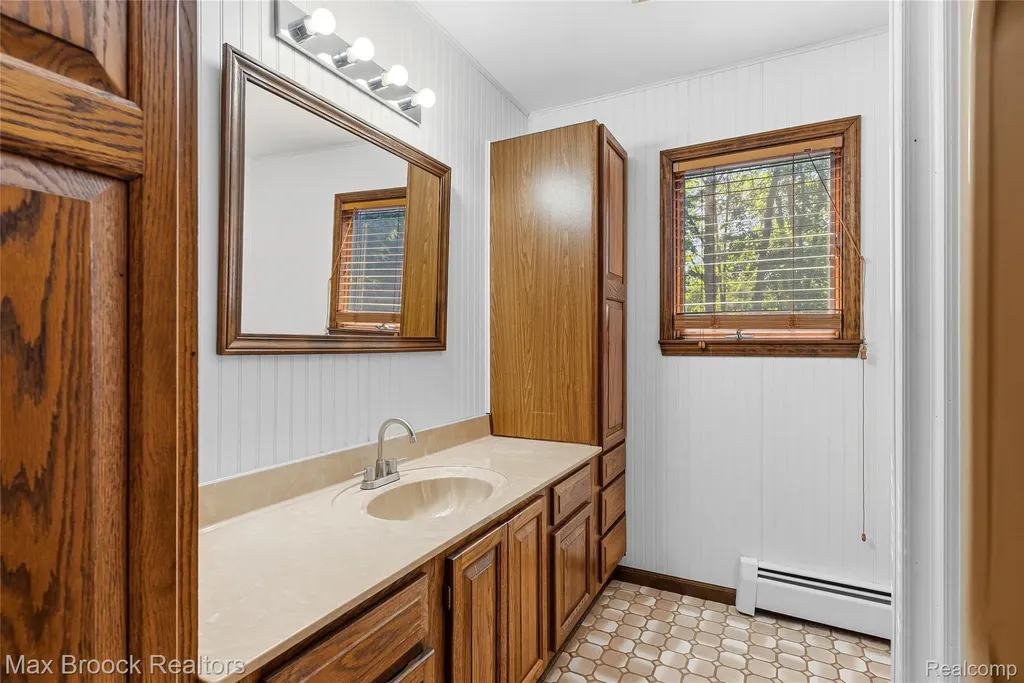 892 W Barnes Lake Road Deerfield Township MI 48421