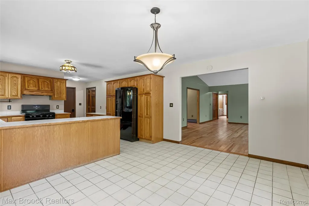 892 W Barnes Lake Road Deerfield Township MI 48421