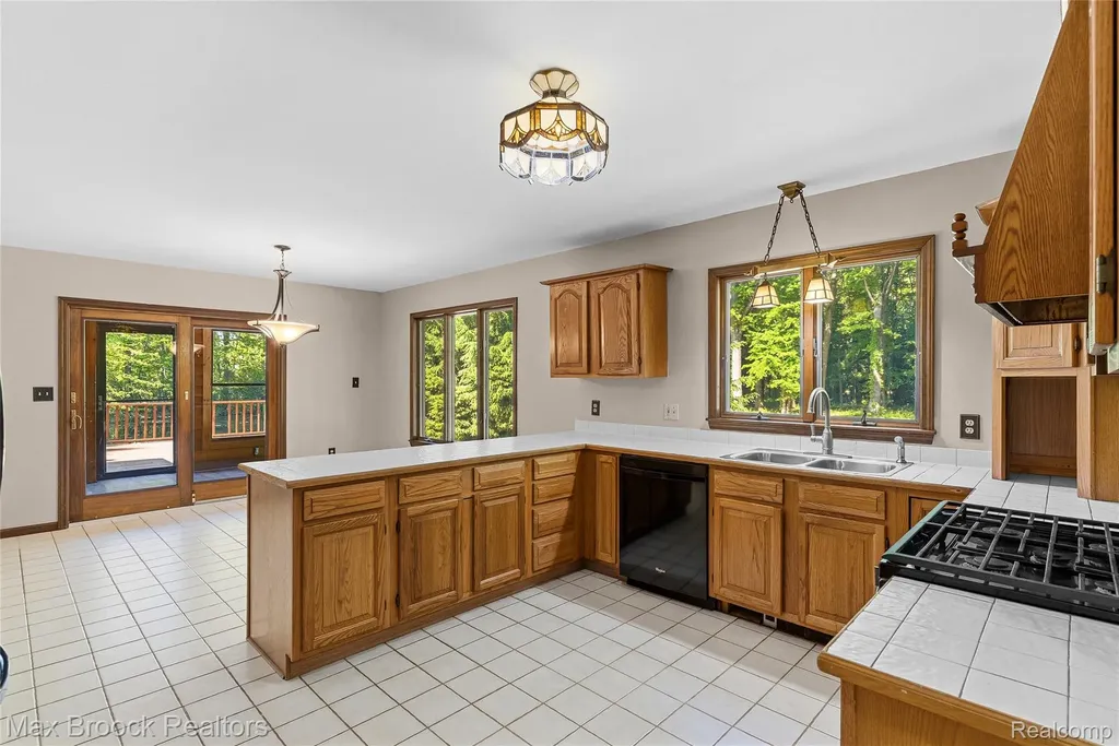 892 W Barnes Lake Road Deerfield Township MI 48421