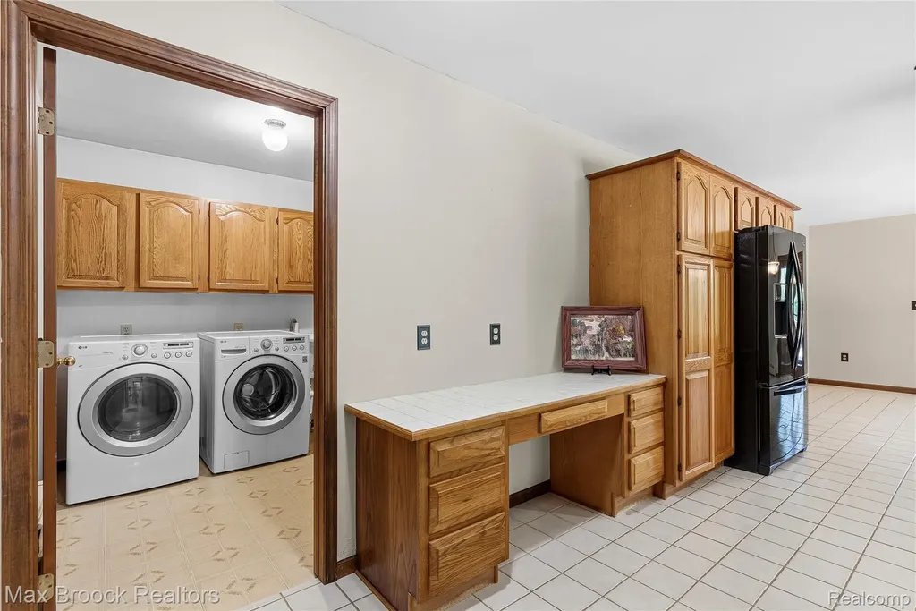 892 W Barnes Lake Road Deerfield Township MI 48421