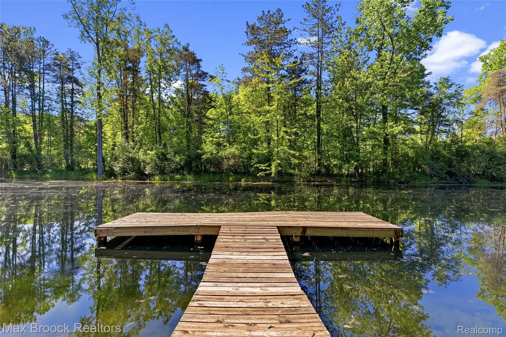 892 W Barnes Lake Road Deerfield Township MI 48421