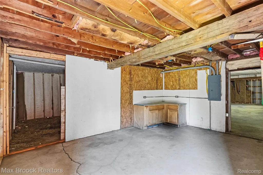 892 W Barnes Lake Road Deerfield Township MI 48421