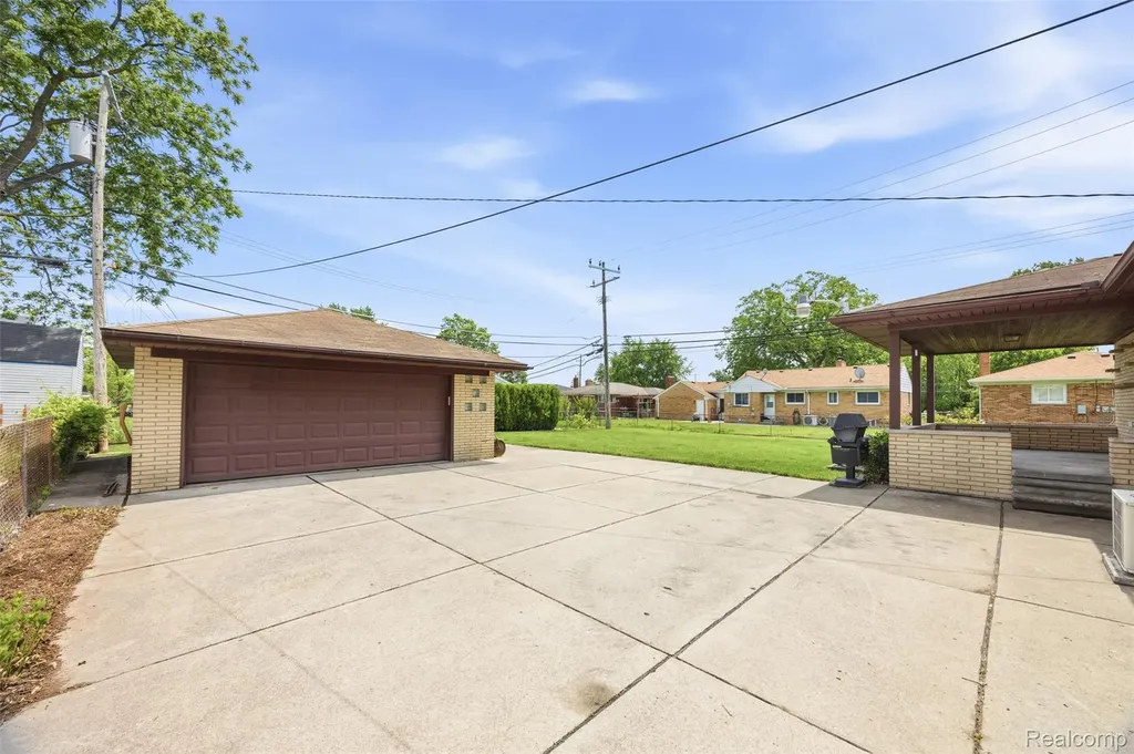 6532 Rockdale Street Dearborn Heights City MI 48127