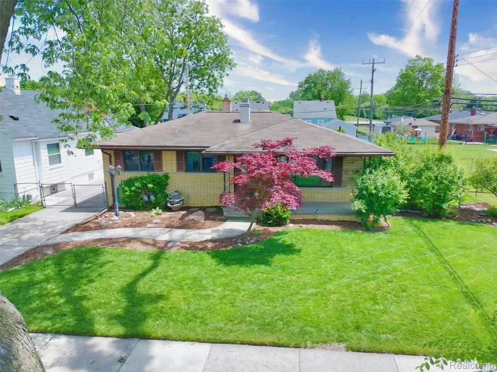 6532 Rockdale Street Dearborn Heights City MI 48127