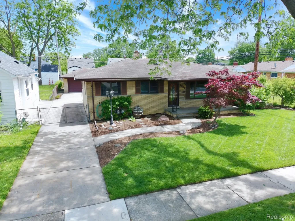 6532 Rockdale Street Dearborn Heights City MI 48127