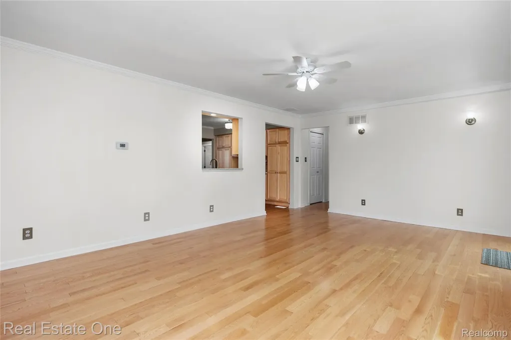 9503 Edward Drive Brighton Township MI 48114