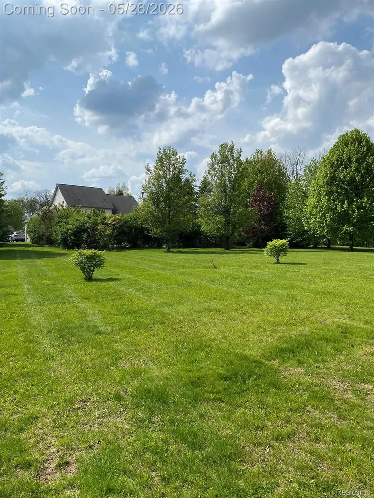 1802 Mist Wood Drive Howell Township MI 48843