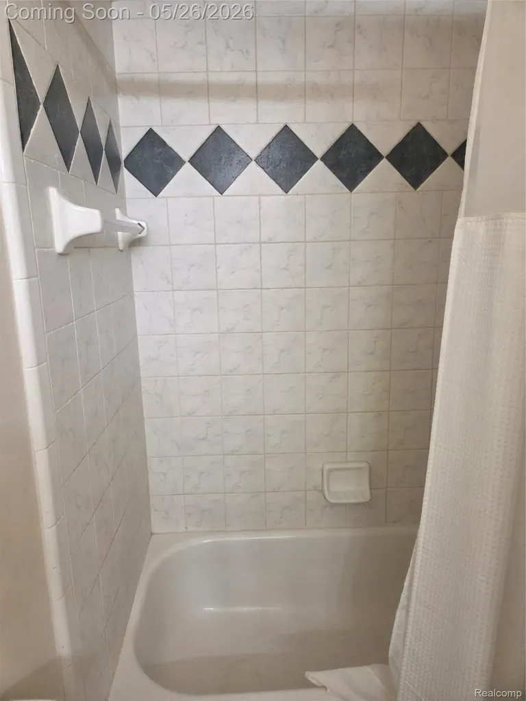 1802 Mist Wood Drive Howell Township MI 48843