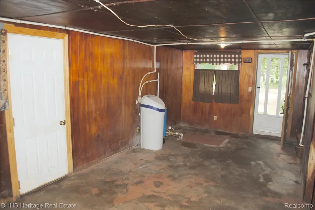 4080 Potts Road Handy Township MI 48836