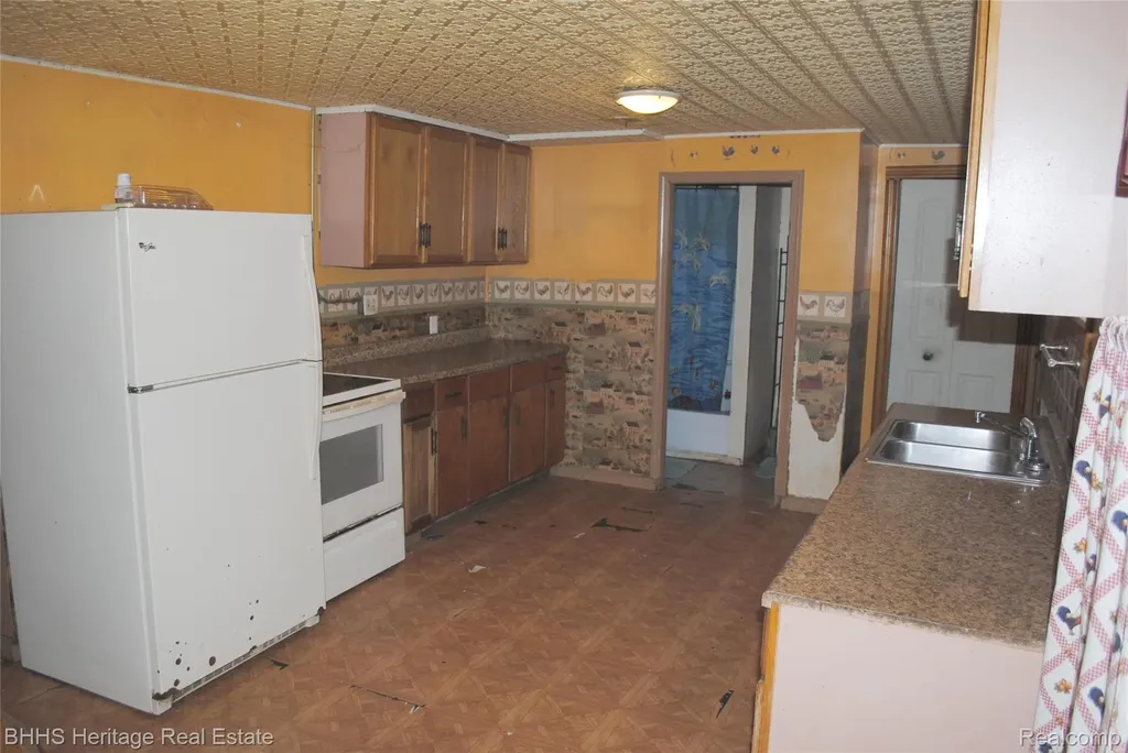 4080 Potts Road Handy Township MI 48836