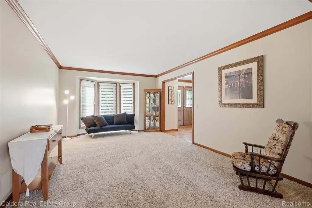 8915 Chestnut Run Drive Shelby Charter Township MI 48317