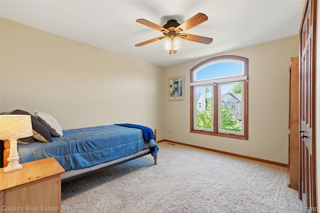 8915 Chestnut Run Drive Shelby Charter Township MI 48317