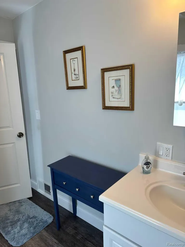 310 W Court Street Ludington City MI 49431