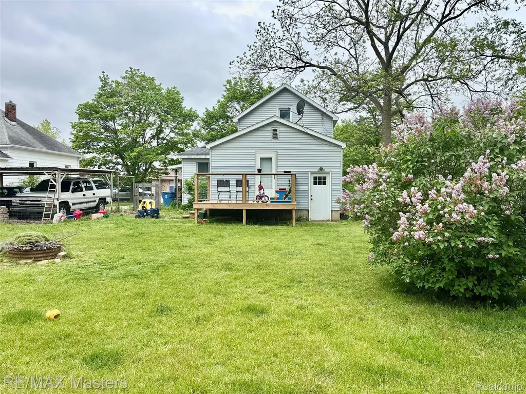 207 Court Street S Standish City MI 48658