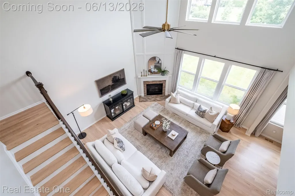 1938 Trowbridge Lane Commerce Charter Township MI 48382
