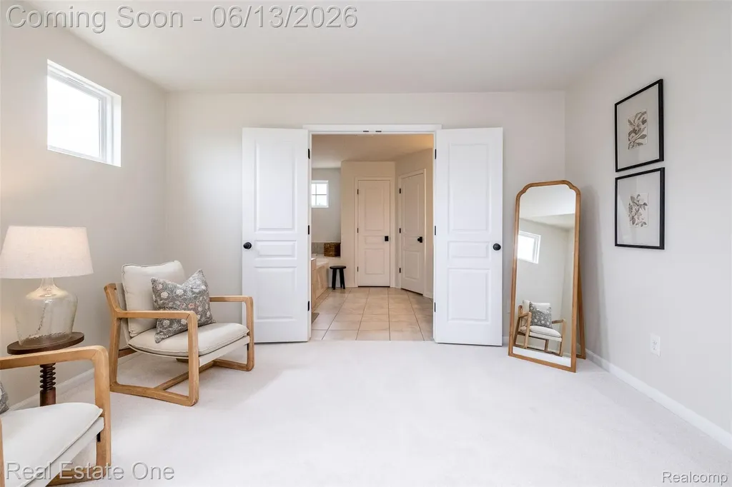 1938 Trowbridge Lane Commerce Charter Township MI 48382