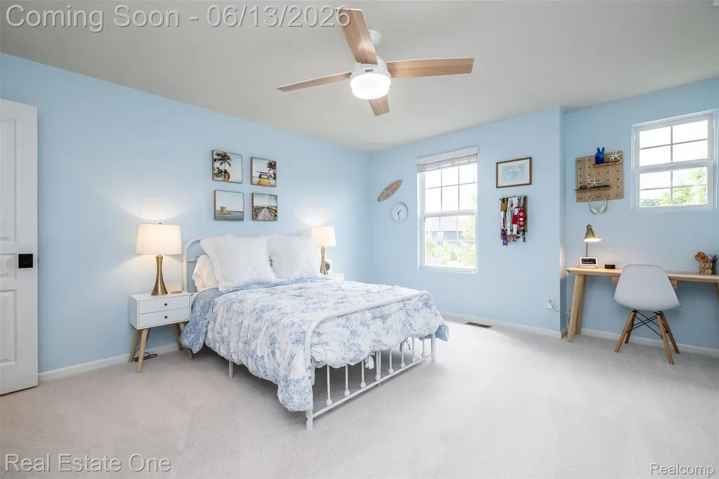 1938 Trowbridge Lane Commerce Charter Township MI 48382