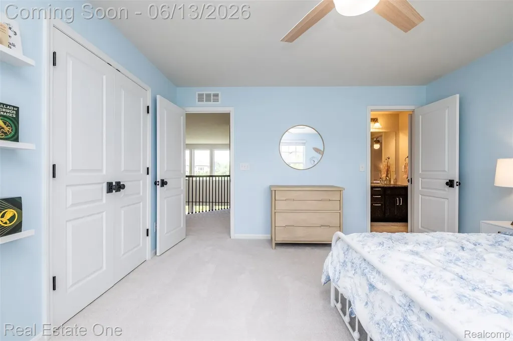 1938 Trowbridge Lane Commerce Charter Township MI 48382