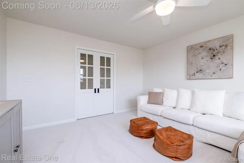 1938 Trowbridge Lane Commerce Charter Township MI 48382