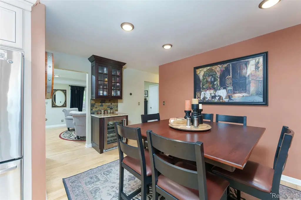 2172 Devonshire Road Bloomfield Charter Township MI 48302