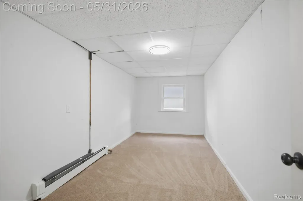 7268 Chalmers Avenue Warren City MI 48091