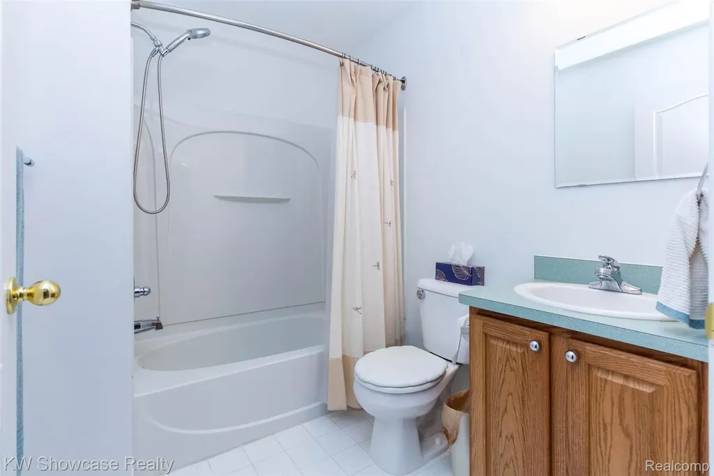 5726 Pinecroft Court Independence Charter Township MI 48346