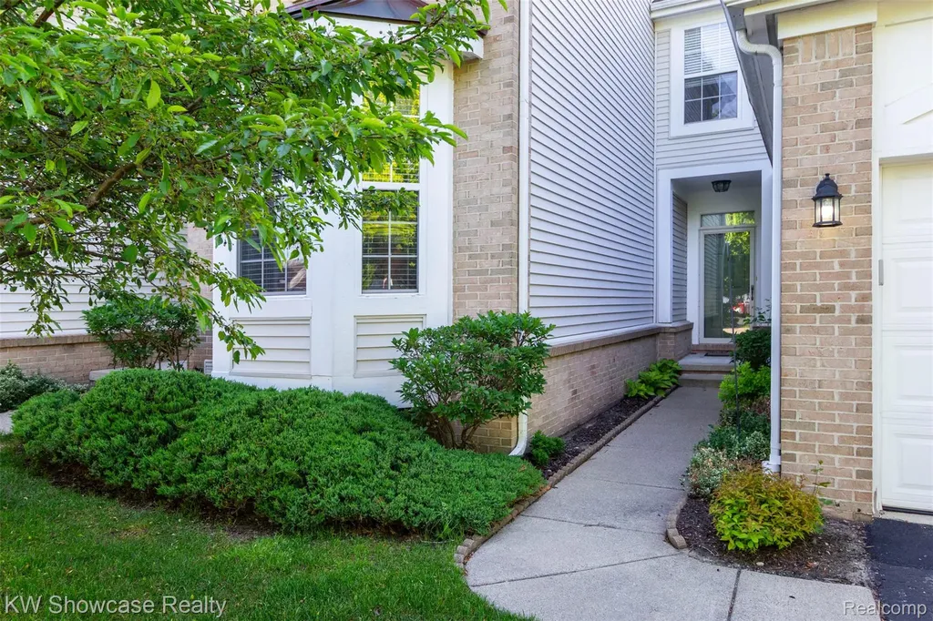 5726 Pinecroft Court Independence Charter Township MI 48346
