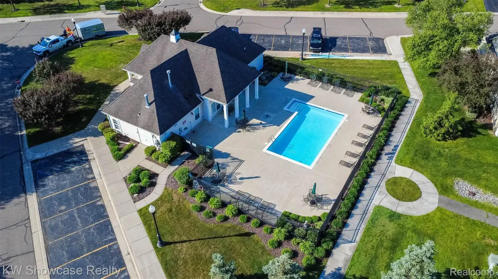 5726 Pinecroft Court Independence Charter Township MI 48346