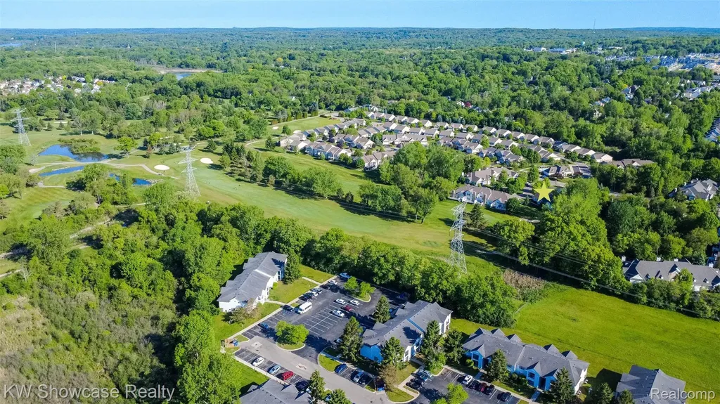 5726 Pinecroft Court Independence Charter Township MI 48346