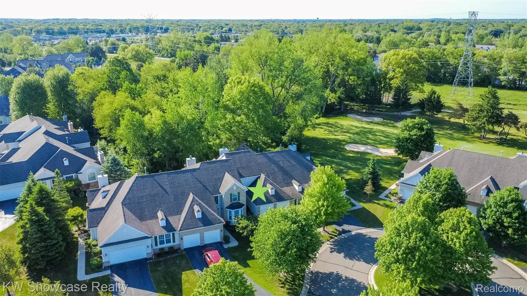 5726 Pinecroft Court Independence Charter Township MI 48346