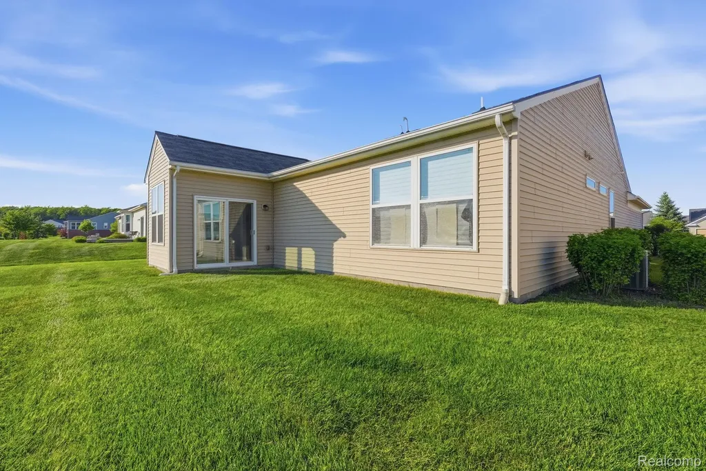 9370 Sand Hill Drive Grand Blanc Charter Township MI 48439