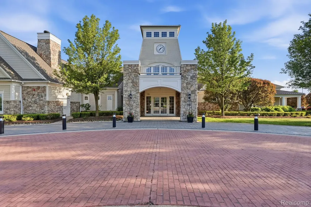 9370 Sand Hill Drive Grand Blanc Charter Township MI 48439