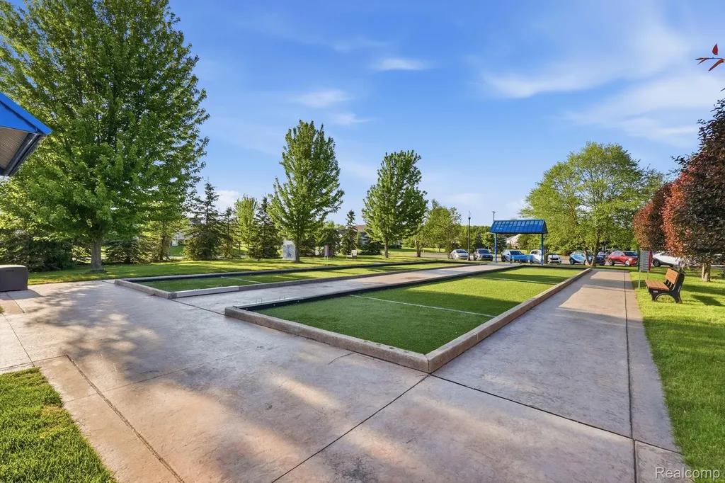9370 Sand Hill Drive Grand Blanc Charter Township MI 48439