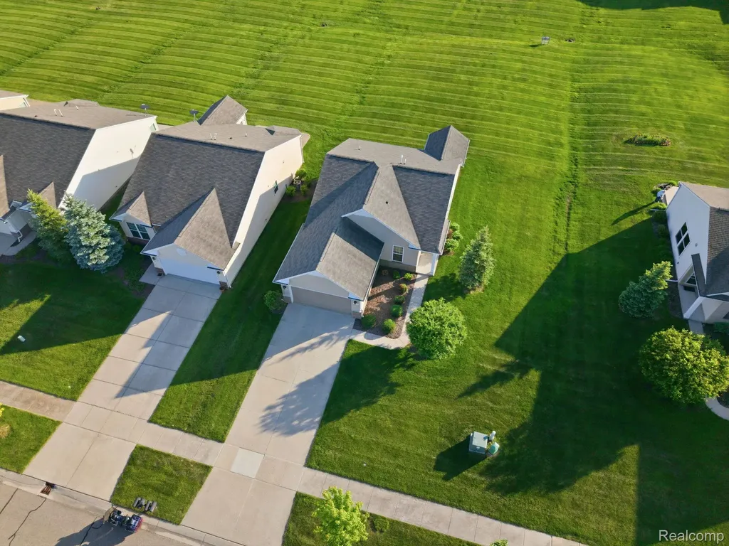 9370 Sand Hill Drive Grand Blanc Charter Township MI 48439